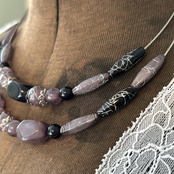 Silvertone wire beaded necklace black purple grey beads lobster claw 2 s… - Picture 3 of 11